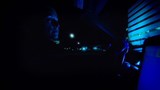 Une lumière bleue au secours des travailleurs de nuit.