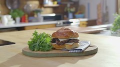 Sandwich au boeuf et au cheddar | Cuisine futée, parents pressés | Zone Vidéo Télé-Québec