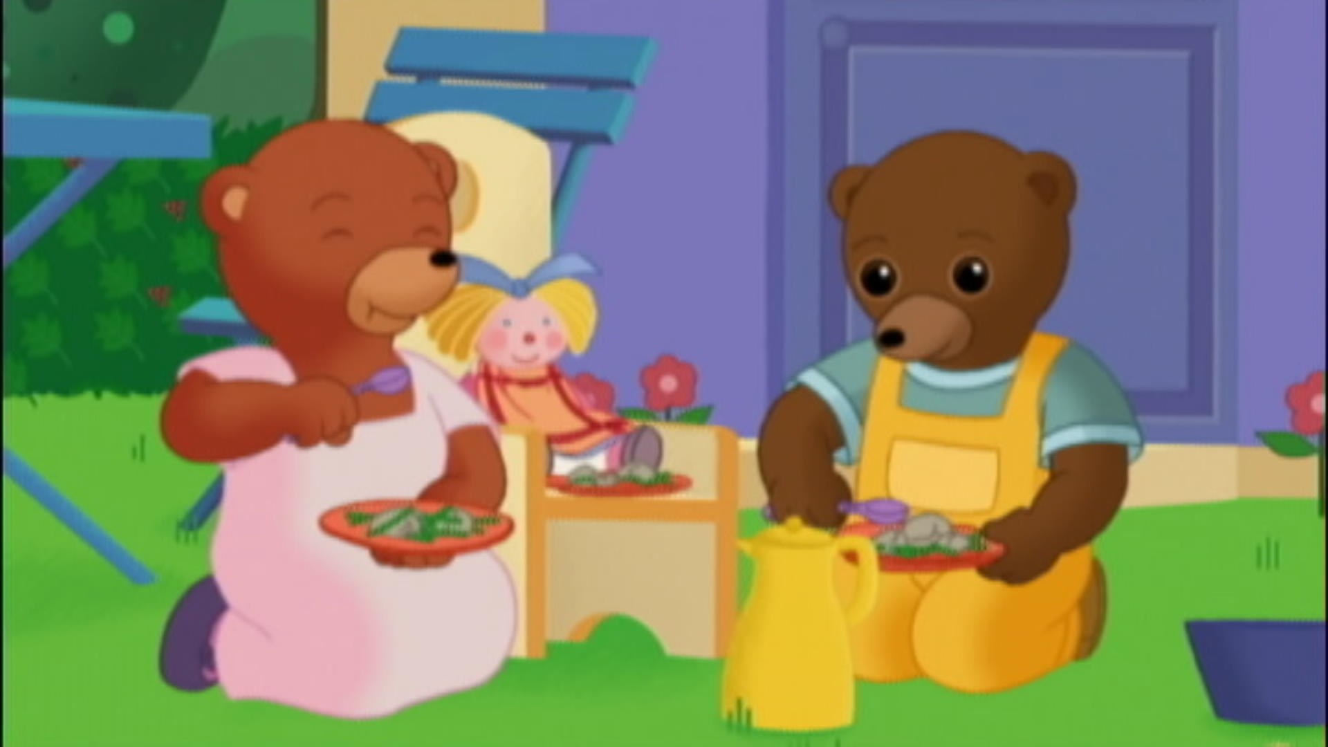 Les Aventures De Petit Ours Brun Petit Ours Brun joue à la dinette | Les Aventures de Petit Ours Brun