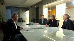 Table ronde avec des maires