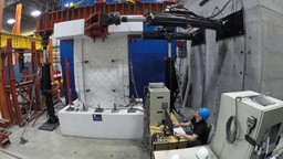 Recréer des tremblements de terre en laboratoire pour améliorer les normes en bâtiments cas de séisme.
