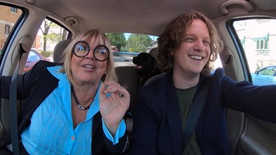 Michèle Richard confie à Pierre-Yves comment son métier l'a initiée à l'argent!