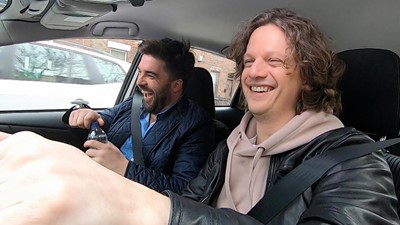 Pierre-Yves parle d'entrepreneuriat avec le chef Louis-François Marcotte.